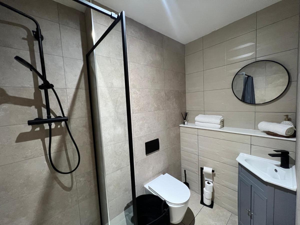 סווינדון Prospect Quarter Apartments In Old Town מראה חיצוני תמונה